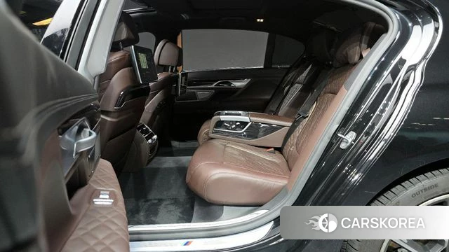 BMW 7 Series (G11) 2019 Черный из Кореи, фото 2