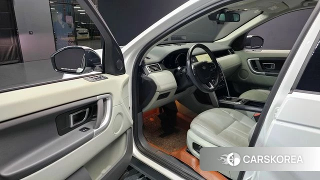 Land Rover Discovery Sports 2018 Белый из Кореи, фото 2