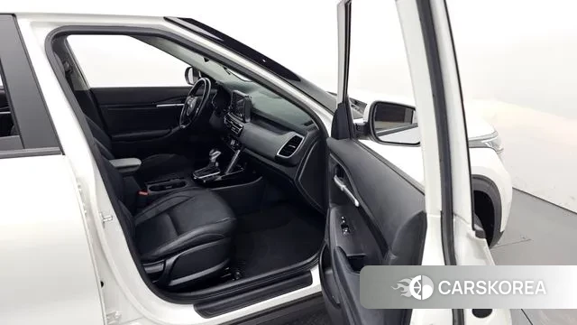 Kia Seltos 2021 Белый из Кореи, фото 2