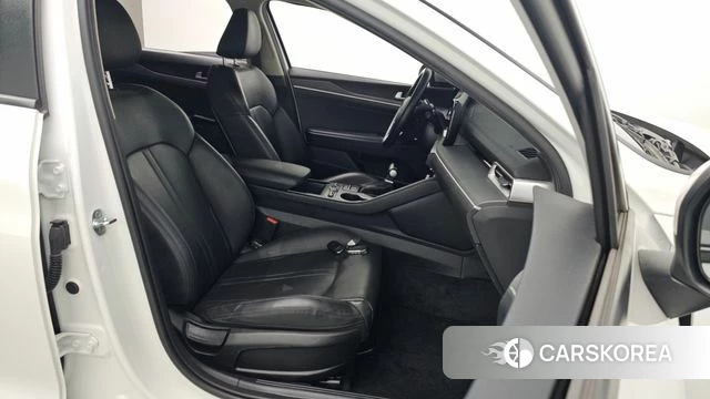 Kia K5 3rd generation 2022 Белый из Кореи, фото 2