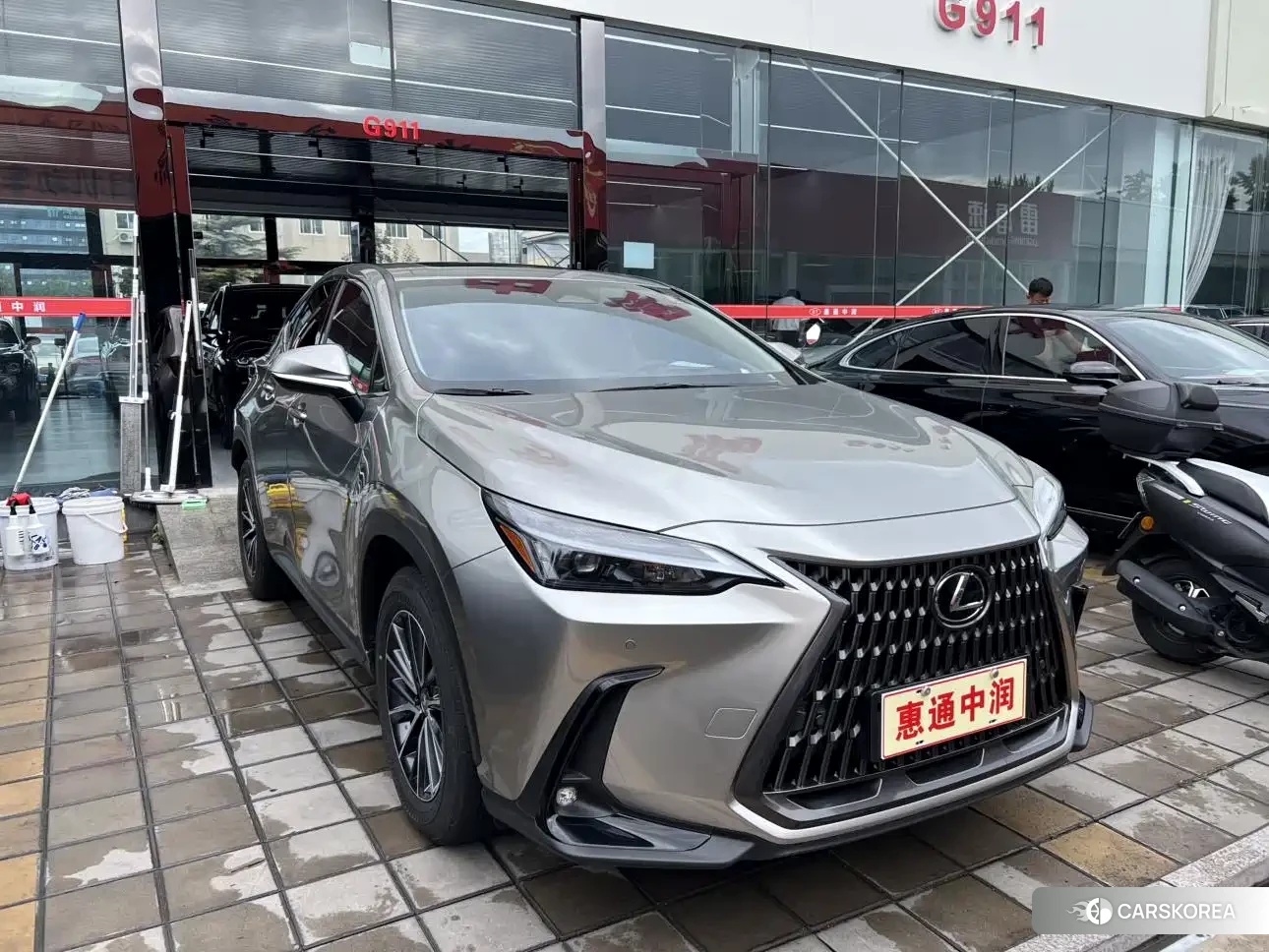 Lexus NX New Energy 2024 Silver/gray из Китая, фото 2