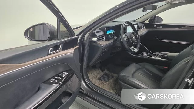 Kia K5 3rd generation 2021 Серый из Кореи, фото 2