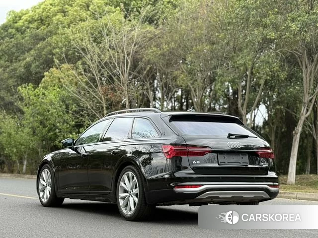 Audi A6 (import) 2021 Черный из Китая, фото 2
