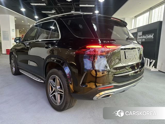 Mercedes-Benz GLE (import) 2023 Черный из Китая, фото 2