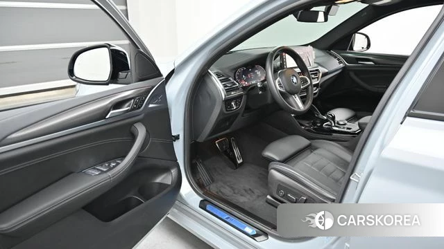 BMW X4 (G02) 2024 Небесно-голубой из Кореи, фото 2