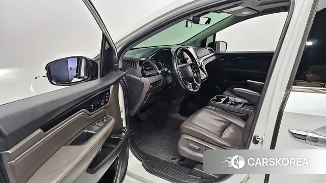 Honda Odyssey 2020 Белый из Кореи, фото 2