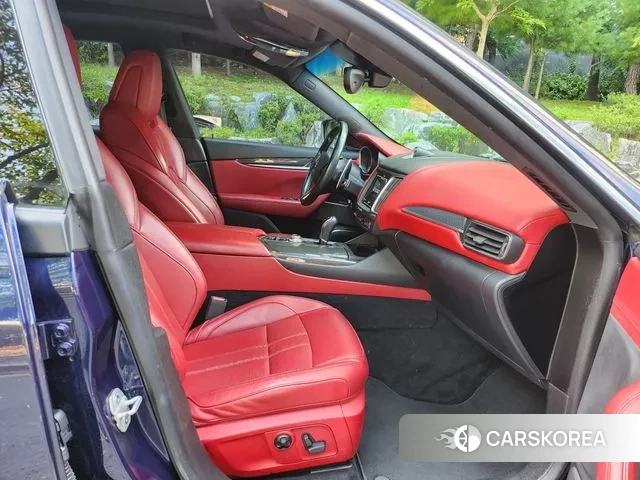 Maserati Levante id 3203733 из Кореи 2