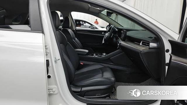 Kia K5 3rd generation 2021 Белый из Кореи, фото 2