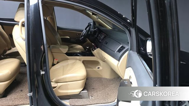 Kia All New Carnival 2018 Черный из Кореи, фото 2