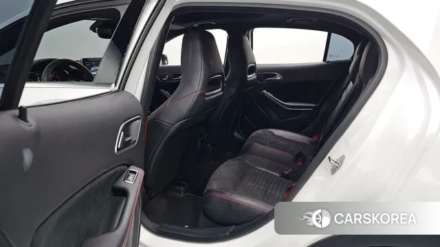 Mercedes-Benz GLA-Class X156 2019 Белый из Кореи, фото 2