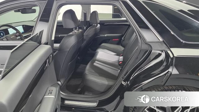 Hyundai Grandeur Hybrid (GN7) 2024 Черный из Кореи, фото 2