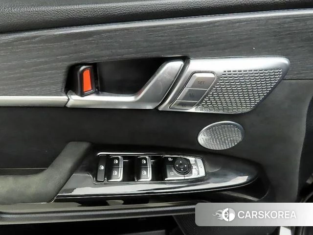 Kia Mohave Master 2023 Черный из Кореи, фото 2