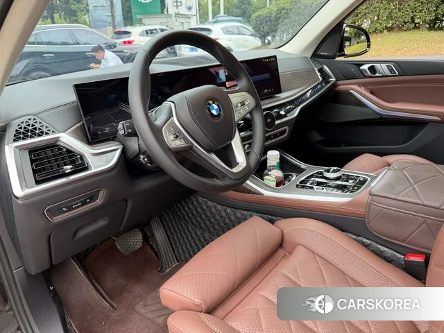 BMW X7 2024 Черный из Китая, фото 2