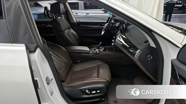 BMW 6 Series GT (G32) 2019 Белый из Кореи, фото 2