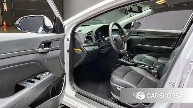 Hyundai Avante AD 2018 Белый из Кореи, фото 2