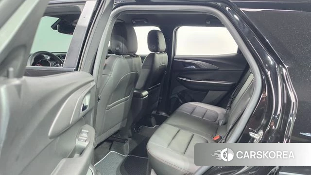 Chevrolet (GM Daewoo) Trailblazer 2023 Черный из Кореи, фото 2