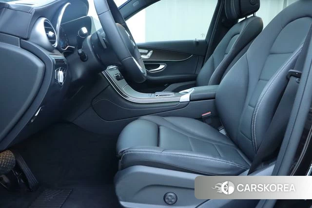 Mercedes-Benz GLC 2021 Черный из Китая, фото 2