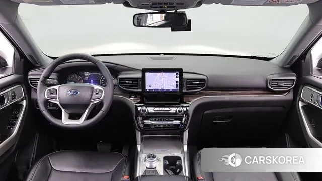 Ford Explorer 6th Generation 2023 Белый из Кореи, фото 2