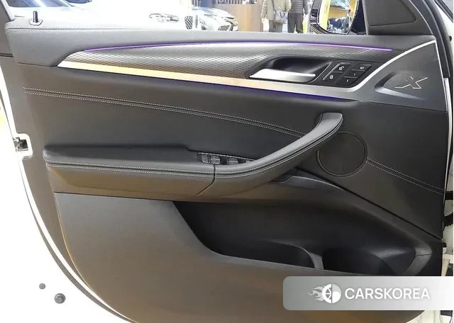 BMW X4 (G02) 2024 Белый из Кореи, фото 2