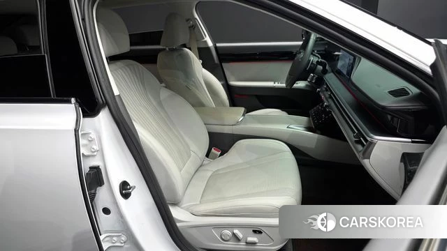 Hyundai Grandeur Hybrid (GN7) 2023 Белый из Кореи, фото 2