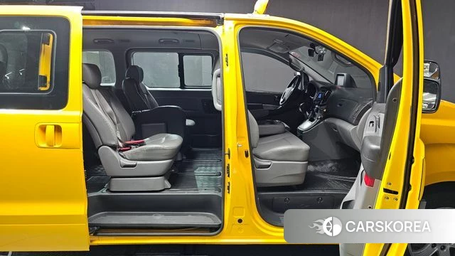 Hyundai The New Grand Starex 2019 Желтый из Кореи, фото 2