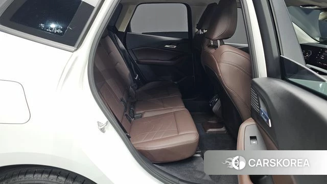 BMW 2 Series Active Tourer (U06) 2025 Белый из Кореи, фото 2