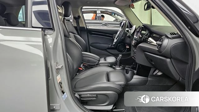 Mini Cooper 2022 Серый из Кореи, фото 2