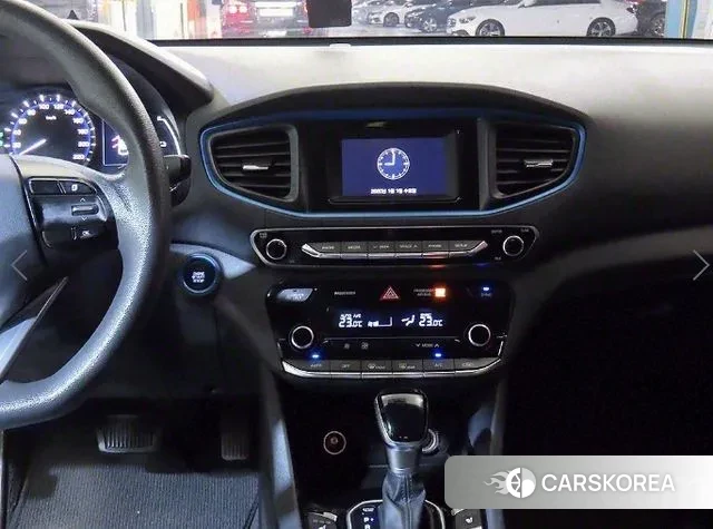 Hyundai Ionic Hybrid 2018 Серебристо-серый из Кореи, фото 2