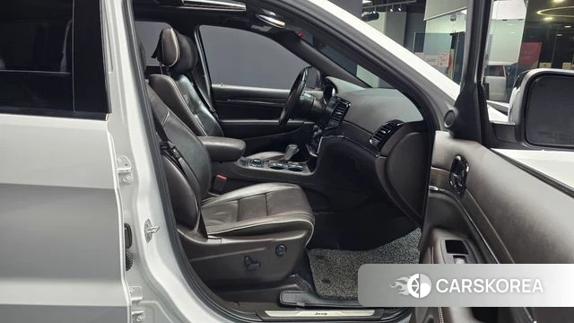Jeep Grand Cherokee 2019 Белый из Кореи, фото 2