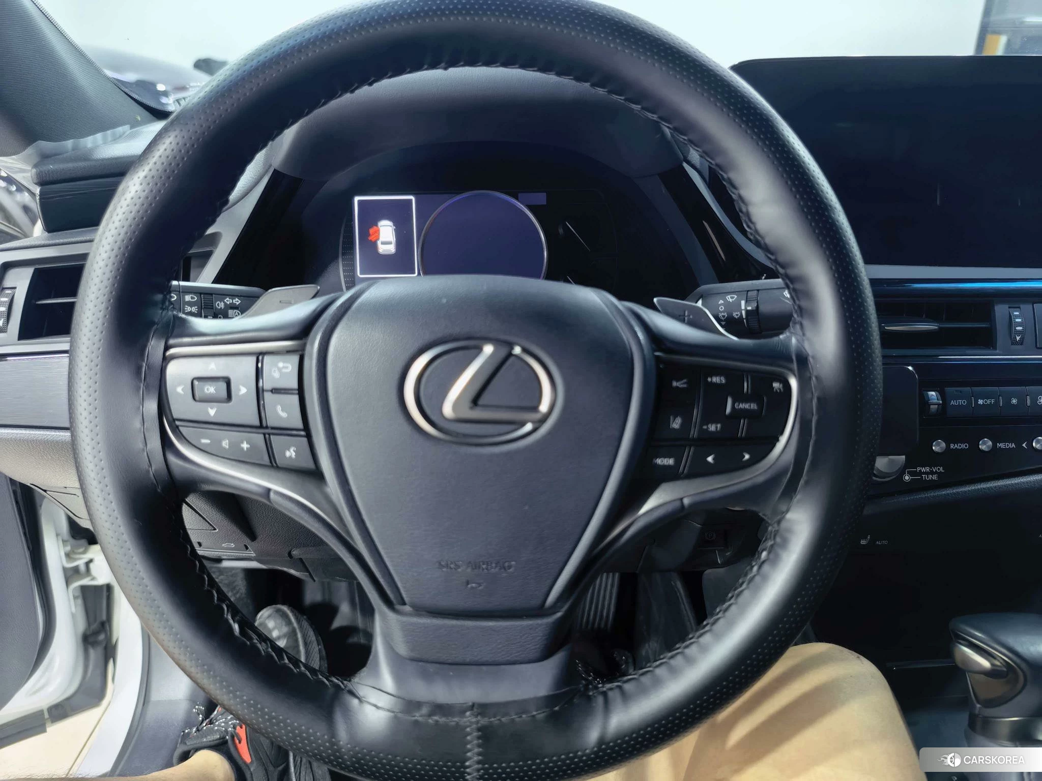 Lexus ES 2022 Белый из Китая, фото 2