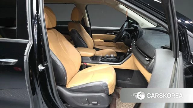 Kia Carnival 4th generation 2020 Черный из Кореи, фото 2