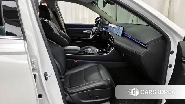 Genesis GV70 2024 Белый из Кореи, фото 2