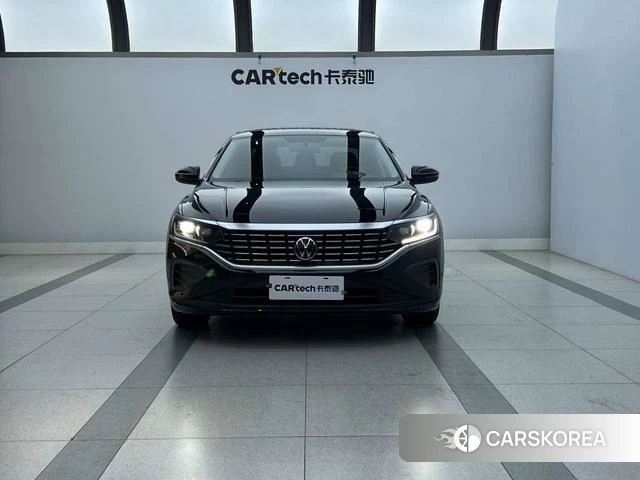 Volkswagen Passat 2022 Черный из Китая, фото 2