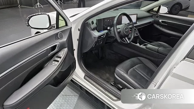 Hyundai Sonata D Edge Hybrid (DN8) 2023 Белый из Кореи, фото 2