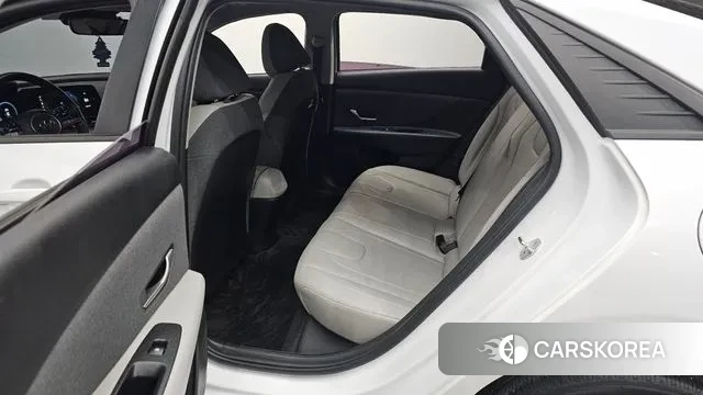 Hyundai Avante (CN7) 2022 Белый из Кореи, фото 2