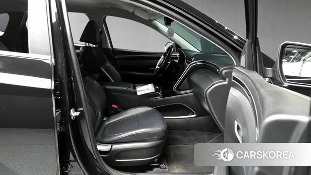 Hyundai Tucson (NX4) 2021 Черный из Кореи, фото 2