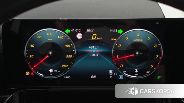 Mercedes-Benz GLA - Class H247 2022 Белый из Кореи, фото 2