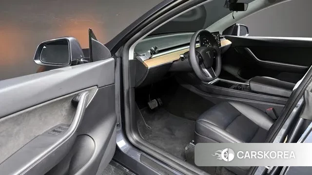 Tesla Model Y 2021 Серый из Кореи, фото 2