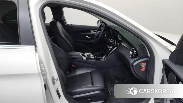 Mercedes-Benz C-Class W205 2020 Белый из Кореи, фото 2