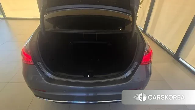 Mercedes-Benz C-Class W206 2025 Серый из Кореи, фото 2