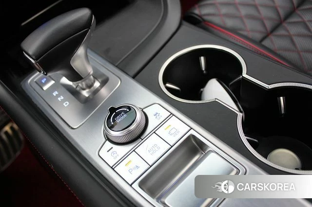 Genesis G70 2018 Красный из Кореи, фото 2