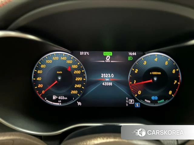 Mercedes-Benz Class C (imported) 2022 Белый из Китая, фото 2