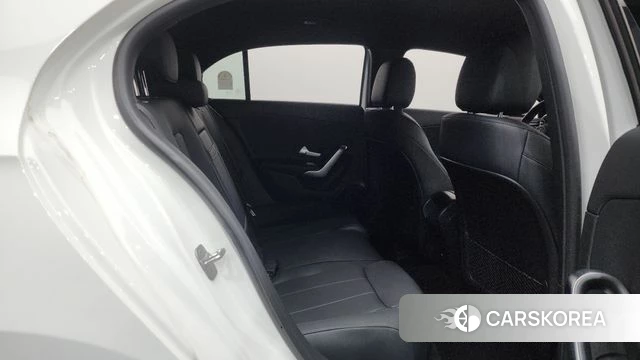Mercedes-Benz A-Class W177 2025 Белый из Кореи, фото 2