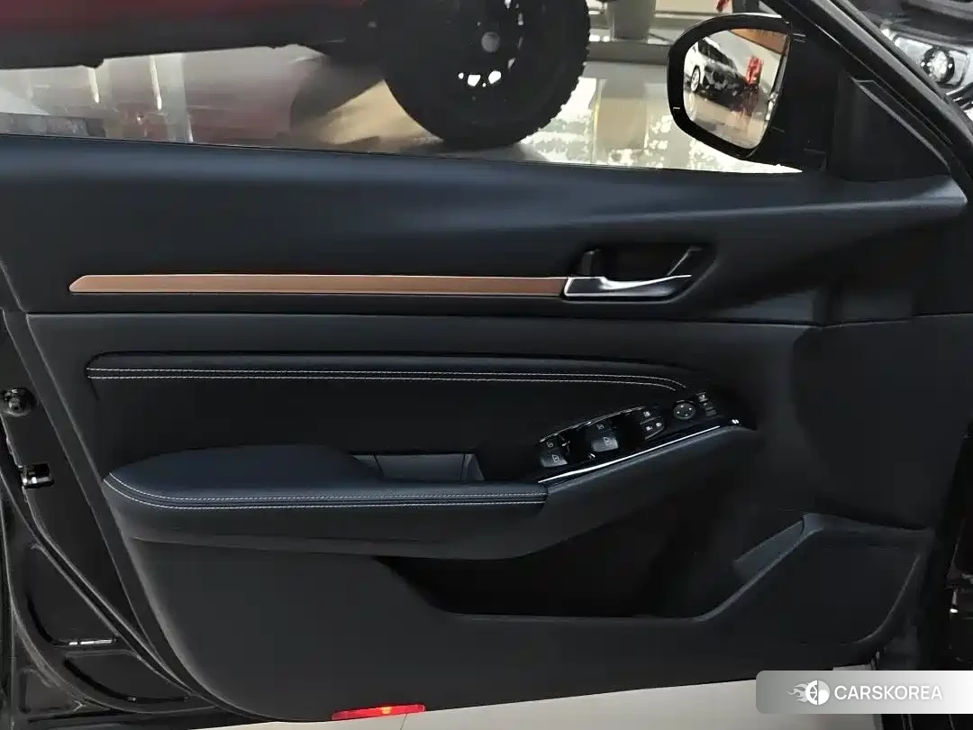 Nissan Altima 2025 Черный из Китая, фото 2