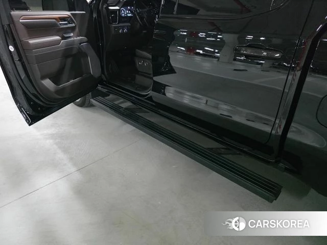 GMC Sierra 2023 Черный из Кореи, фото 2