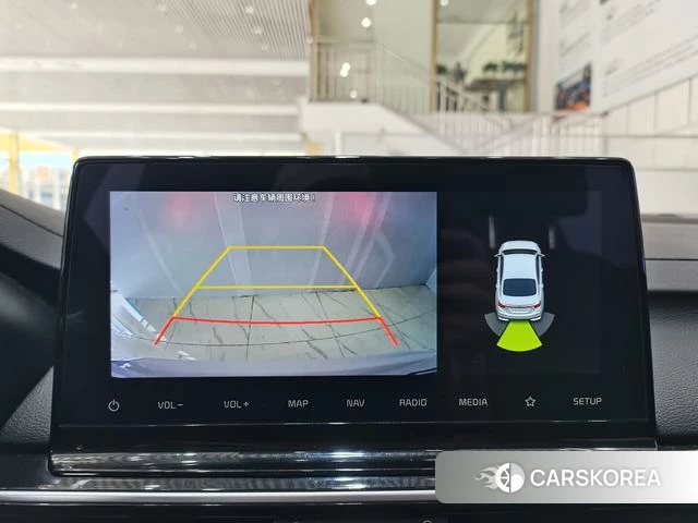 Kia K3 2022 Белый из Китая, фото 2