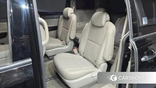 Kia The New Carnival 2018 Черный из Кореи, фото 2