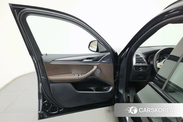 BMW X3 2022 Синий из Китая, фото 2