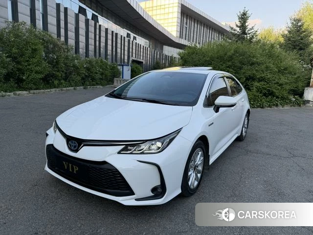 Toyota Corolla 2024 Белый из Китая, фото 2