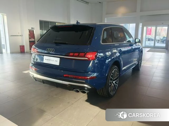 Audi SQ7 2024 Синий из Китая, фото 2